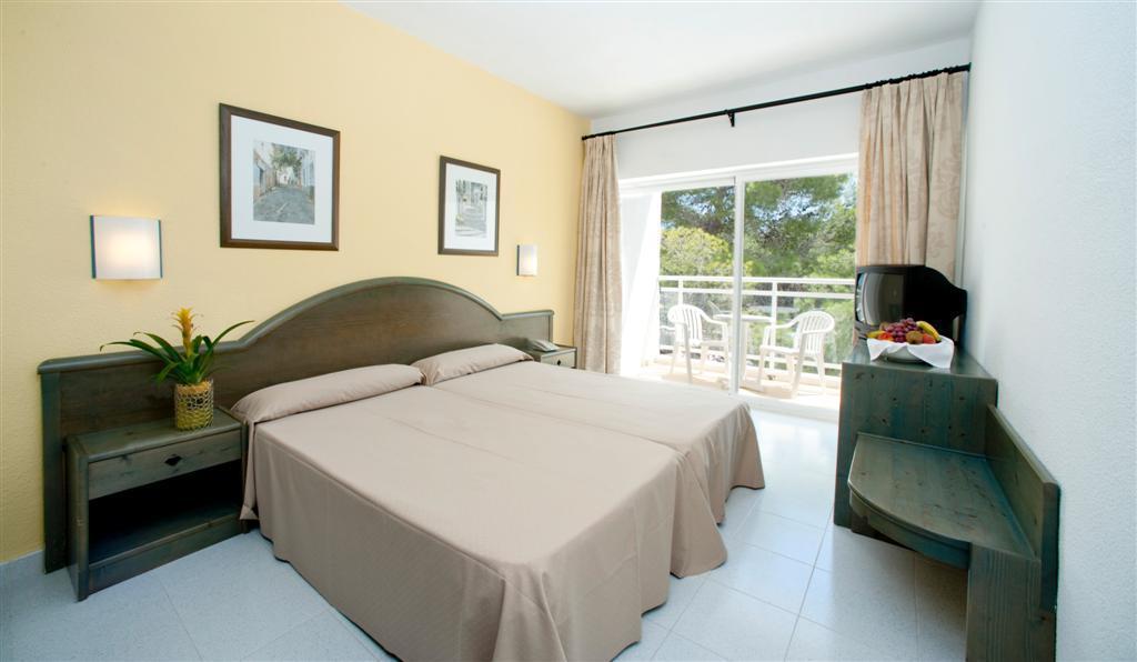 Grupotel Ibiza Beach Resort - Adults Only Portinatx Room photo
